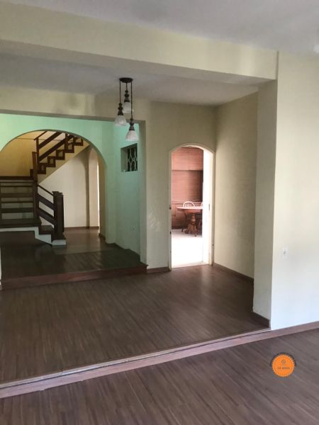 Casa 5 quartos  no bairro Centro