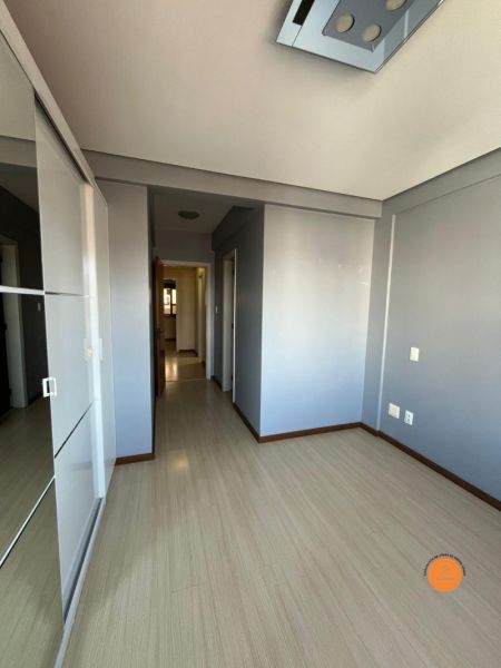 Apartamento 3 quartos  no bairro Centro