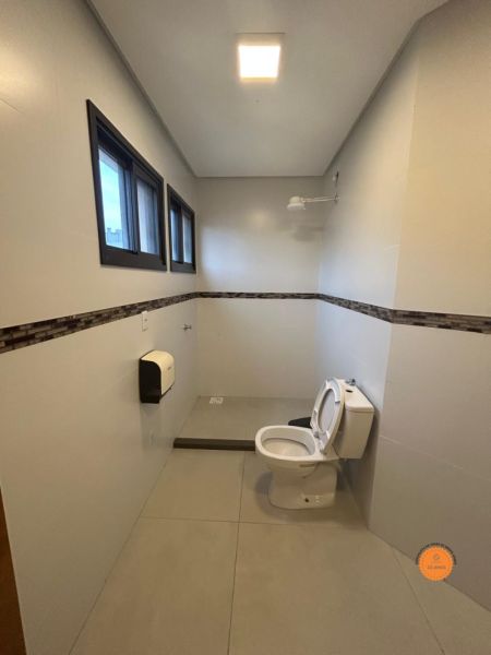 Prédio Comercial 2 quartos  no bairro Centro