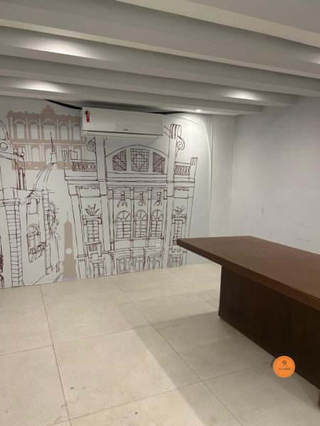 Prédio Comercial 2 quartos  no bairro Centro