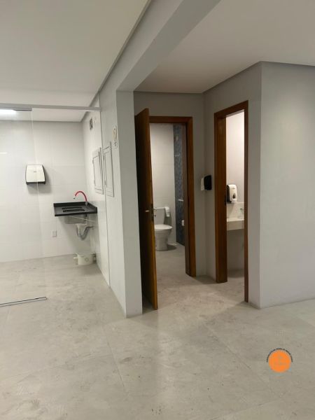 Prédio Comercial 2 quartos  no bairro Centro