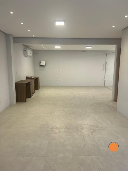 Prédio Comercial 2 quartos  no bairro Centro