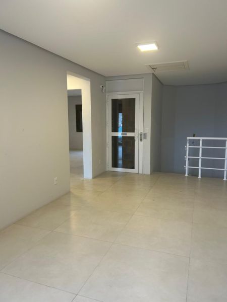 Prédio Comercial 2 quartos  no bairro Centro
