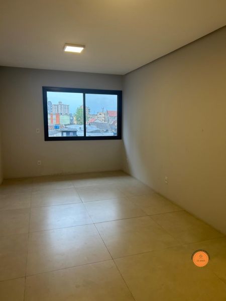 Prédio Comercial 2 quartos  no bairro Centro