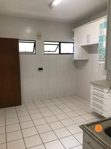 Apartamento 3 quartos  no bairro Centro