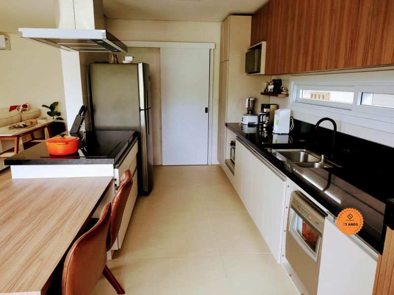 Casa 5 quartos  no bairro Laranjal