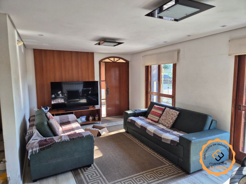 Casa 4 quartos  no bairro Três Vendas