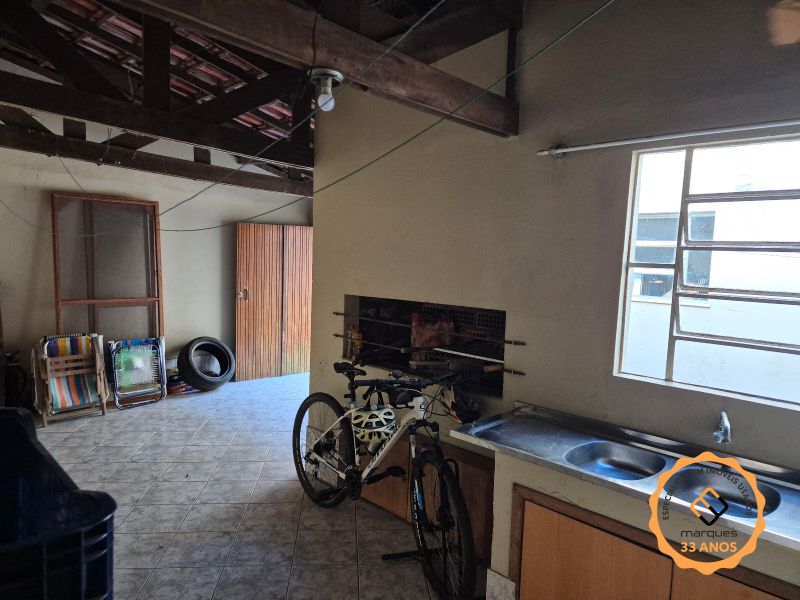 Casa 4 quartos  no bairro Três Vendas