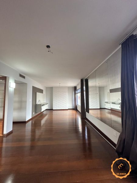 Apartamento 3 quartos  no bairro Centro