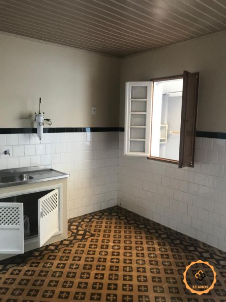 Casa Comercial 4 quartos  no bairro Centro
