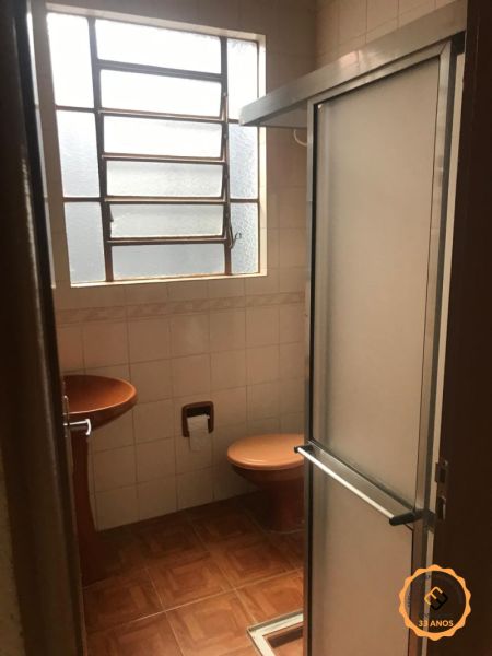 Casa Comercial 4 quartos  no bairro Centro