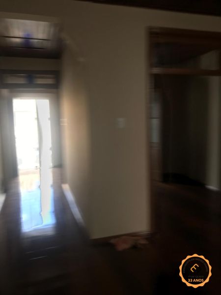 Casa Comercial 4 quartos  no bairro Centro