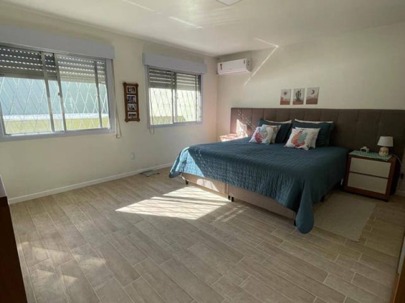 Casa 4 quartos  no bairro Obelisco