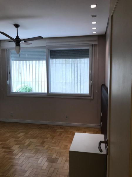 Casa 3 quartos  no bairro Centro