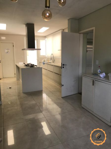 Casa 3 quartos  no bairro Centro