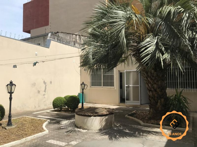 Casa 3 quartos  no bairro Centro