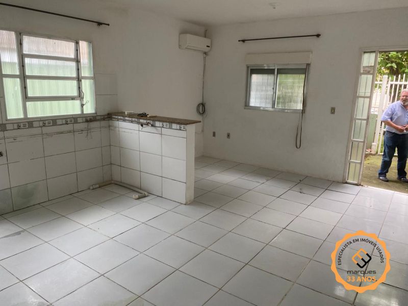 Casa 2 quartos  no bairro Fragata