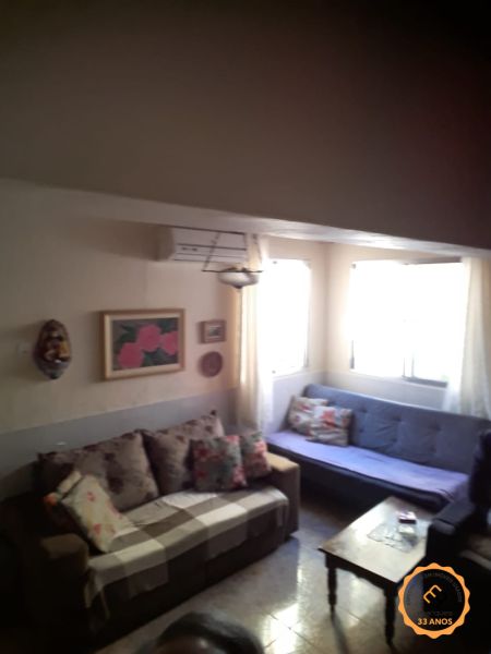 Casa 2 quartos  no bairro Centro