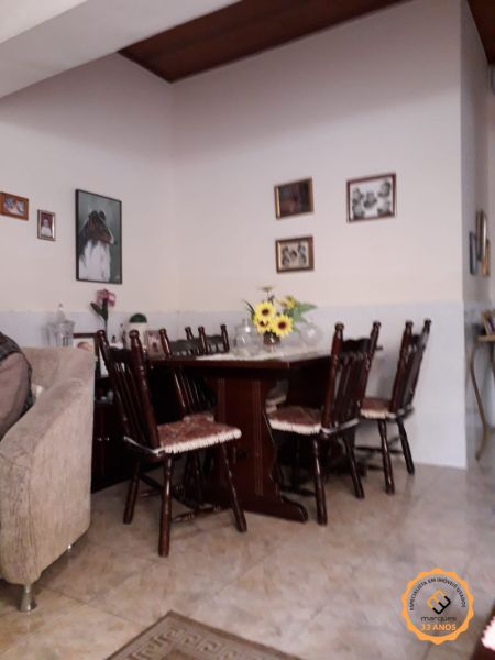 Casa 2 quartos  no bairro Centro