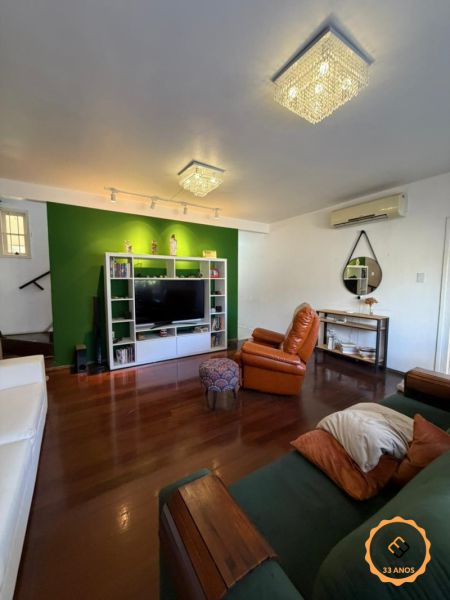 Casa 2 quartos  no bairro Laranjal