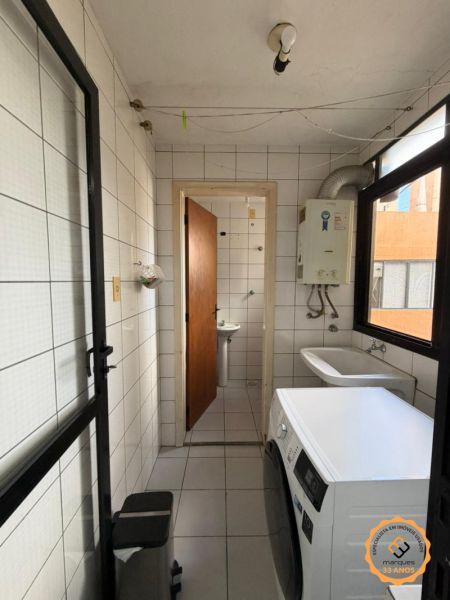 Apartamento 3 quartos  no bairro Centro