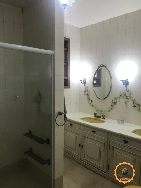 Casa 4 quartos  no bairro Centro