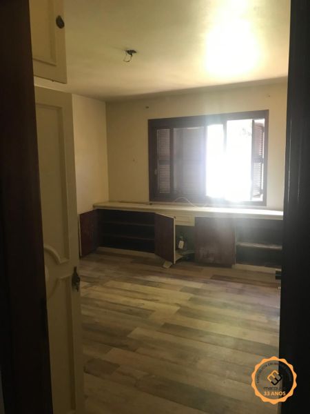 Casa 4 quartos  no bairro Centro