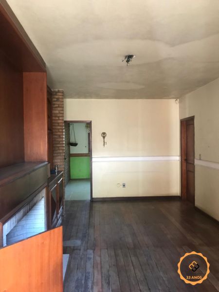 Casa 4 quartos  no bairro Centro