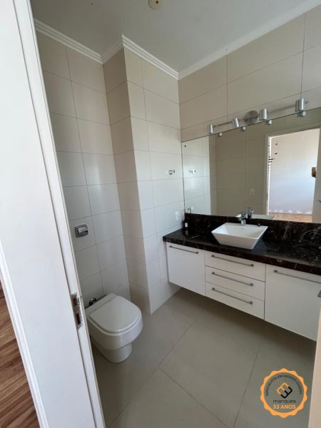 Apartamento 3 quartos  no bairro Centro