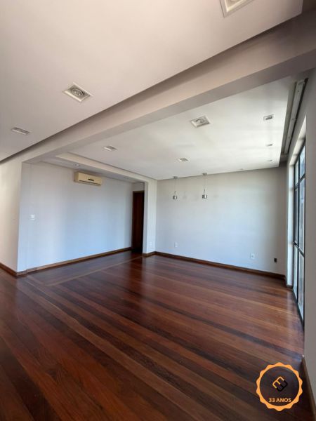 Cobertura 4 quartos  no bairro Centro