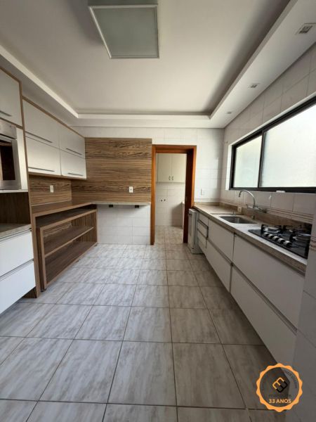 Cobertura 4 quartos  no bairro Centro