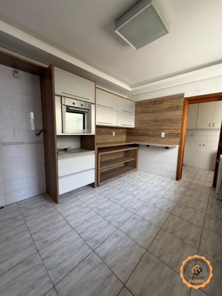 Cobertura 4 quartos  no bairro Centro