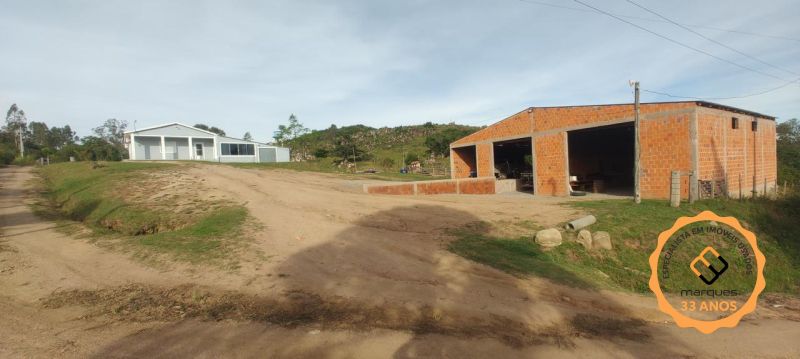 Sítio 2 quartos  no bairro Colônia