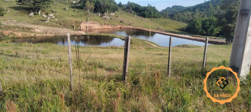 Sítio 2 quartos  no bairro Colônia