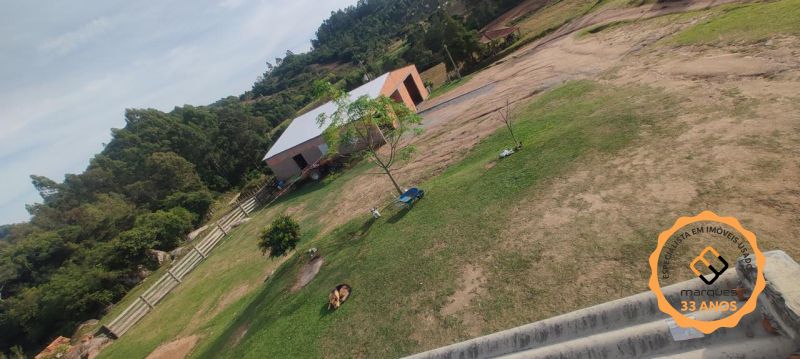 Sítio 2 quartos  no bairro Colônia