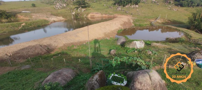 Sítio 2 quartos  no bairro Colônia