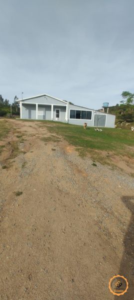 Sítio 2 quartos  no bairro Colônia