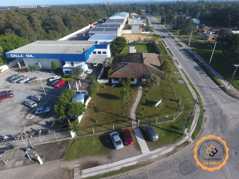 Casa Comercial 5 quartos  no bairro Três Vendas