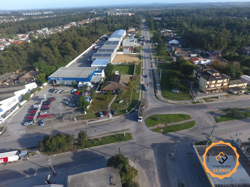 Casa Comercial 5 quartos  no bairro Três Vendas