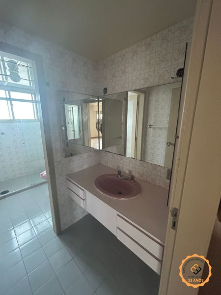 Apartamento 3 quartos  no bairro Centro