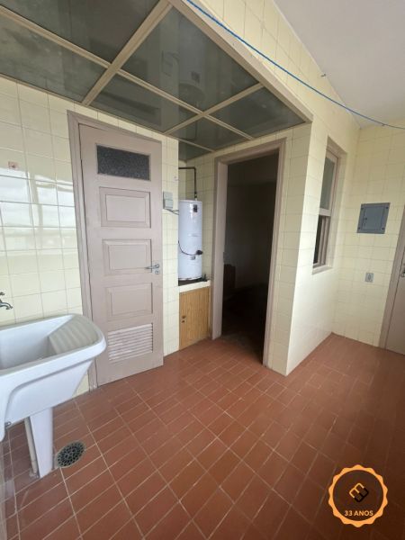 Apartamento 3 quartos  no bairro Centro