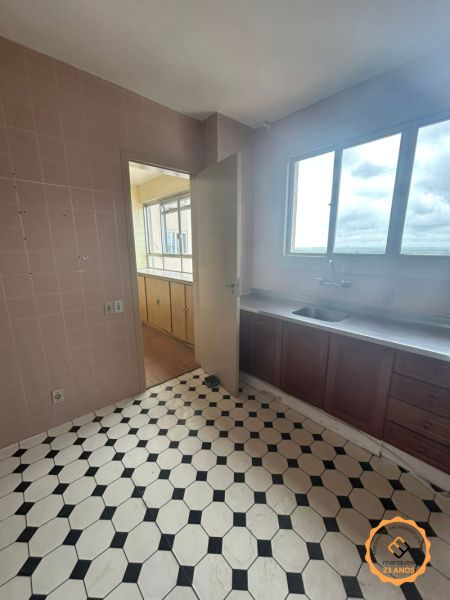 Apartamento 3 quartos  no bairro Centro