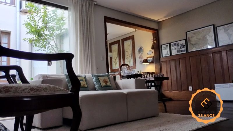 Casa 4 quartos  no bairro Centro