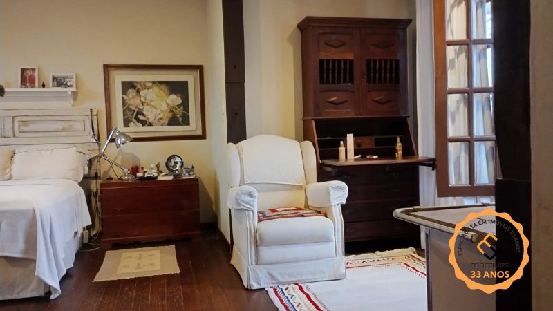 Casa 4 quartos  no bairro Centro