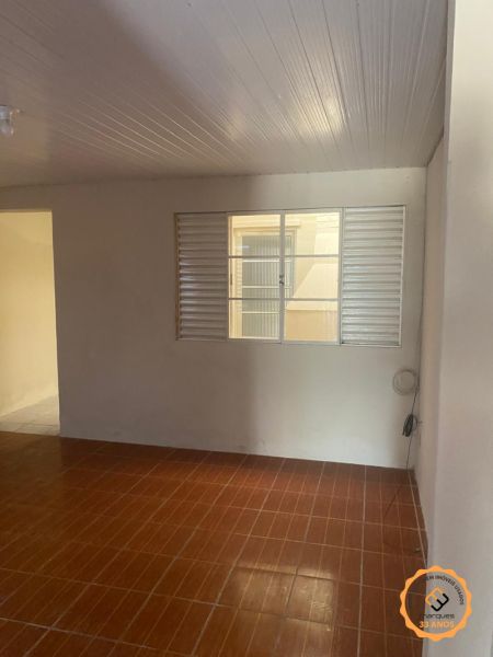 Casa 2 quartos  no bairro Centro