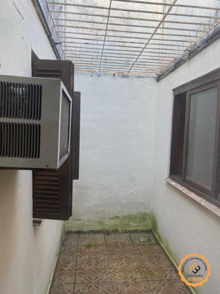 Casa 2 quartos  no bairro Centro