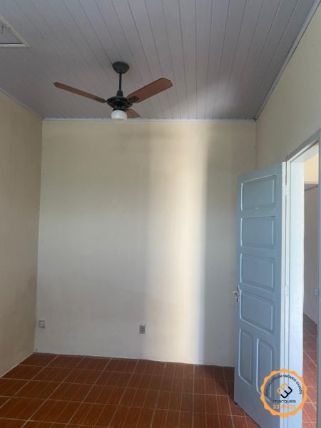 Casa 2 quartos  no bairro Centro