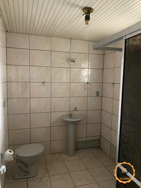 Casa 2 quartos  no bairro Centro
