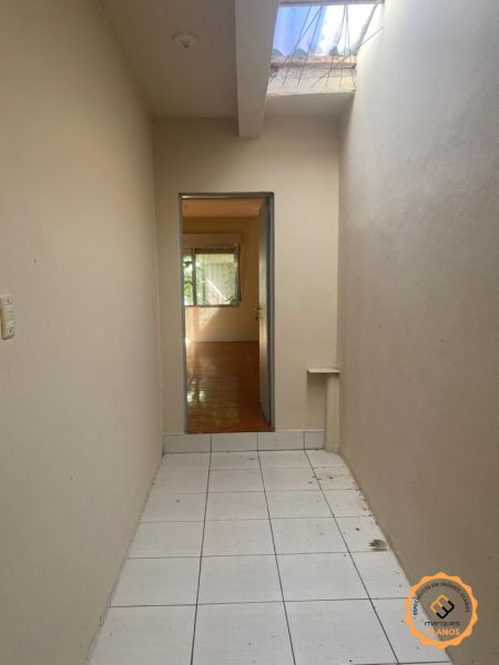 Casa 2 quartos  no bairro Centro