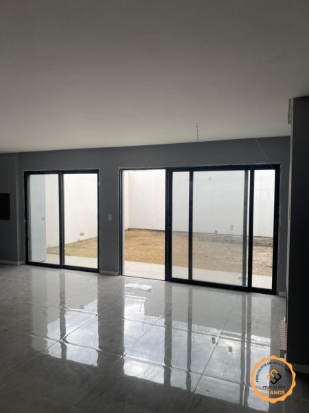 Casa 3 quartos  no bairro Três Vendas